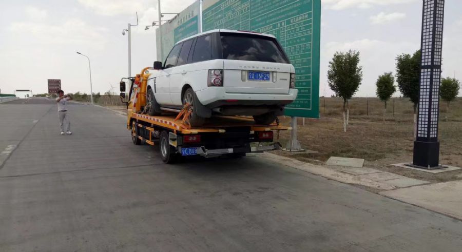 東風(fēng)多利卡上藍(lán)牌清障車(chē)