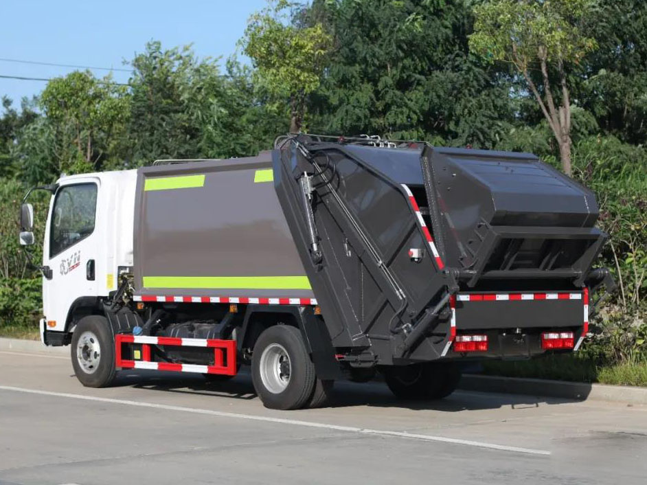 解放6方壓縮式垃圾車(chē)